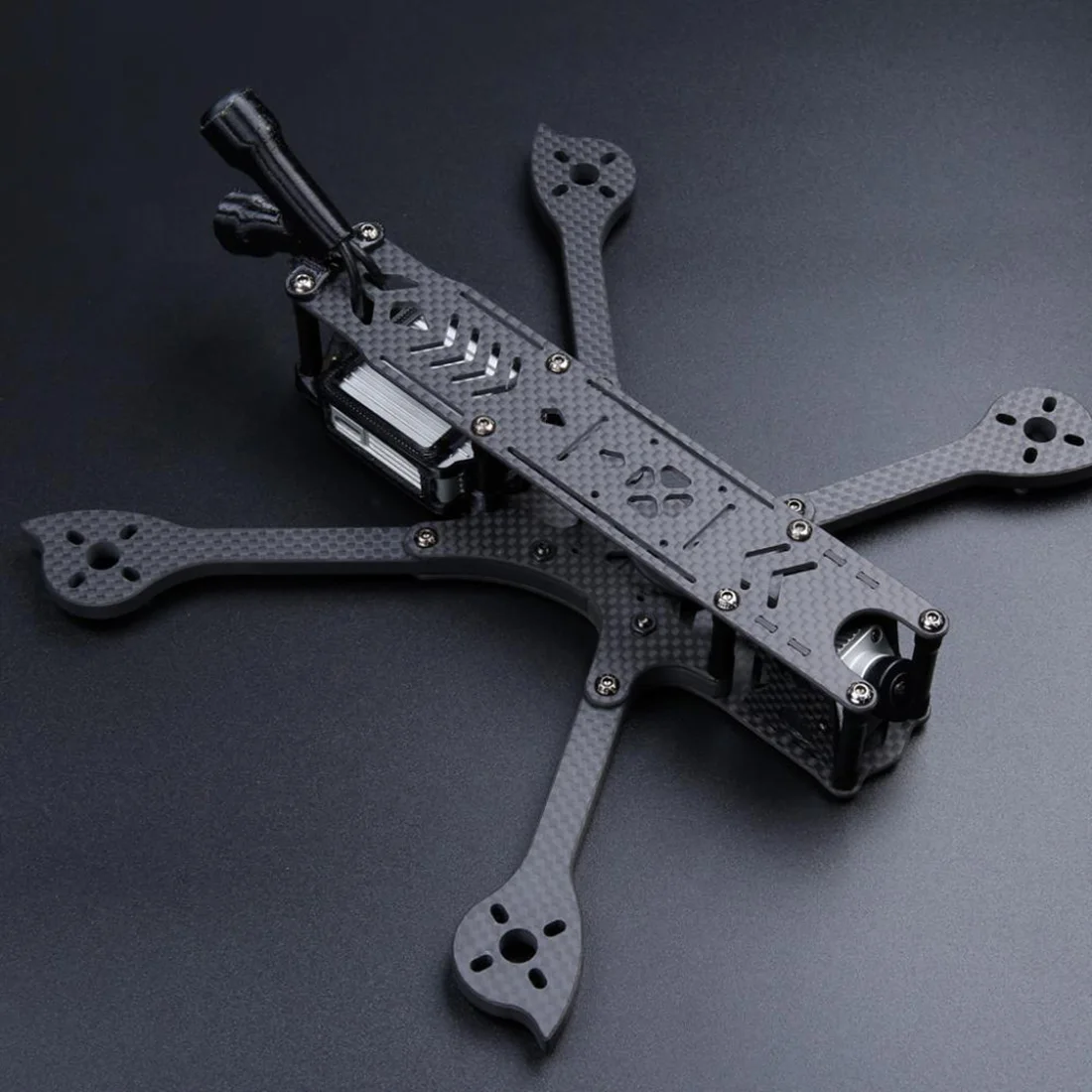 

iFlight DC5 222mm Wheelbase 5inch HD FPV Freestyle Frame Kit with 5mm Arm Compatible 5inch Prop for FPV Air Unit Digital