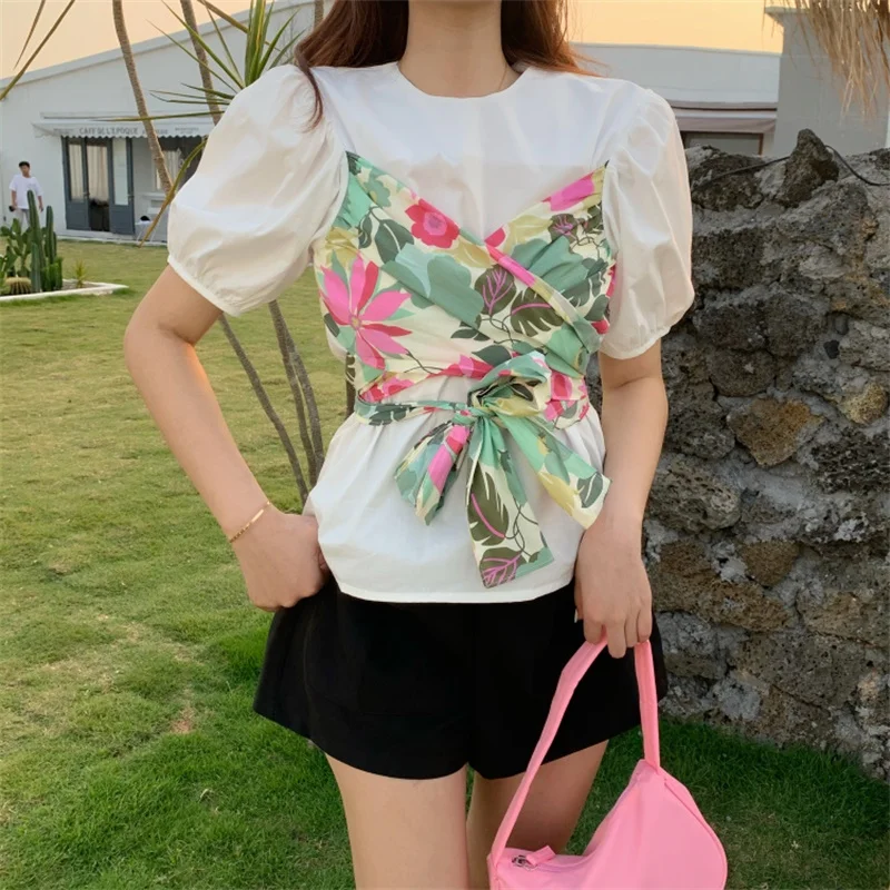 

2021 Summer New Korean Floral Stitching Fake Two-Piece Shirt Small Fresh Self-Cultivation All-Match Puff Sleeve T-Shirt Top
