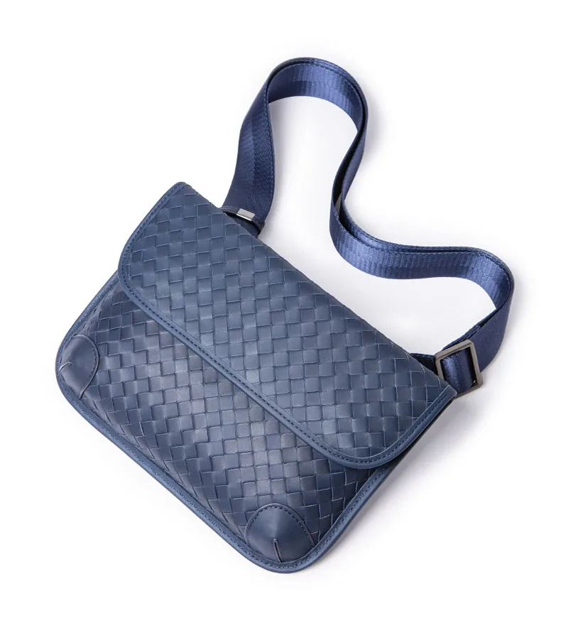 

Men's bag 2021 new fashion woven leather large capacity shoulder bag messenger bag messenger bag waxed cowhide woven chest bag