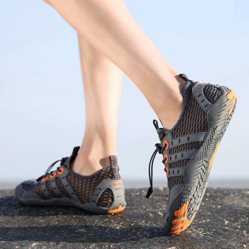

Water Shoes Men Aqua Shoes Beach Shoes Quick Drying Upstream Shoes Barefoot Outdoor Yoga Skin Shoes Swimming Shoes Sport Diving