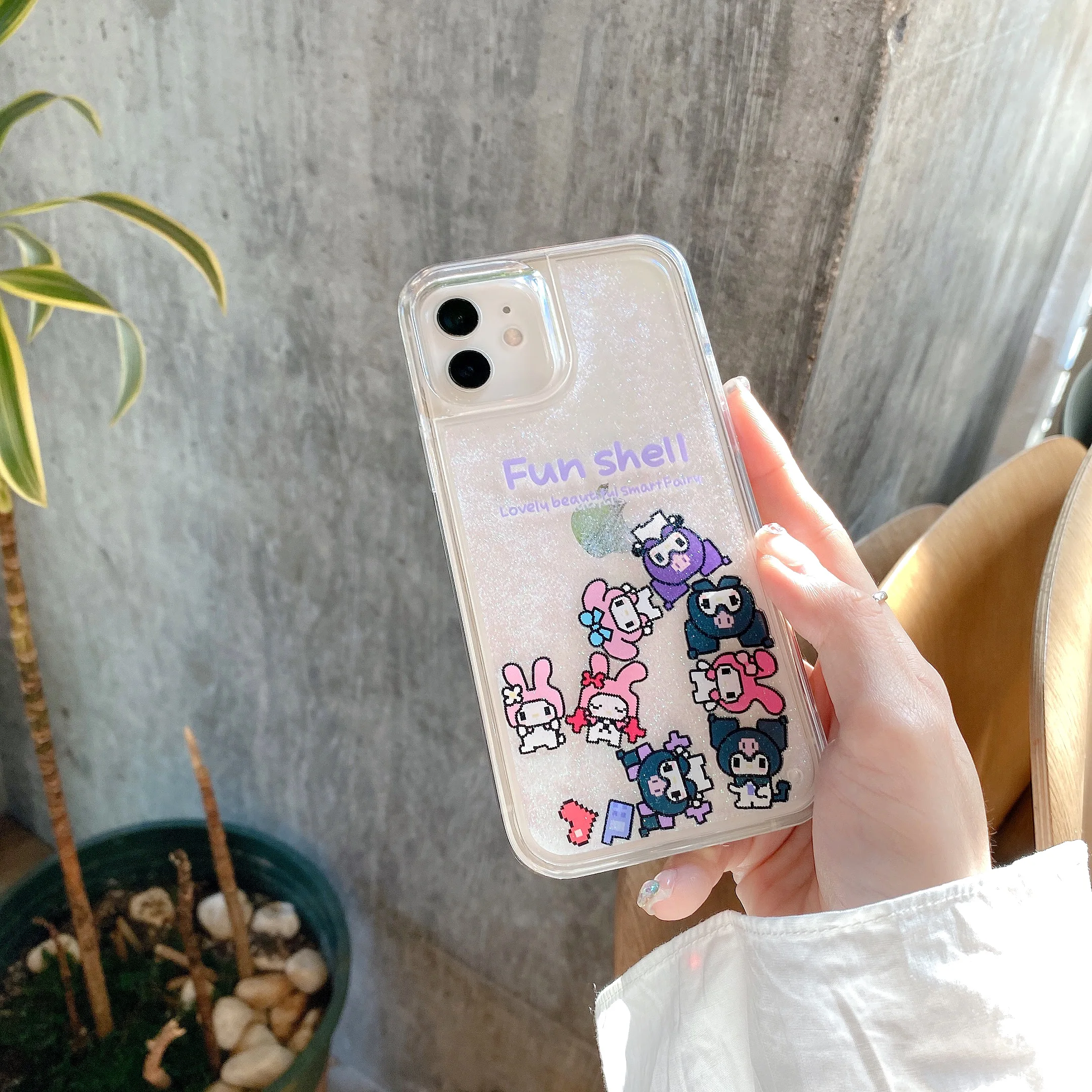 

Suitable for iPhone 12 mini 11 Pro Max Transparent Quicksand Cinnamon Dog Cute Cartoon Mobile Phone Case Comic Cover