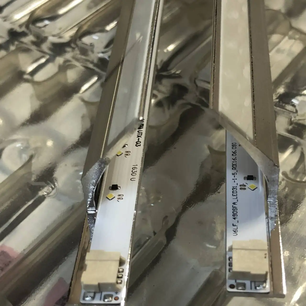 Лента светодиодной подсветки V6LF_490SFA_LED31 V6LF_490SFB_LED31 UE49K5300 UE49K5179 UE49K5170 UE49K5105 UE49K5103