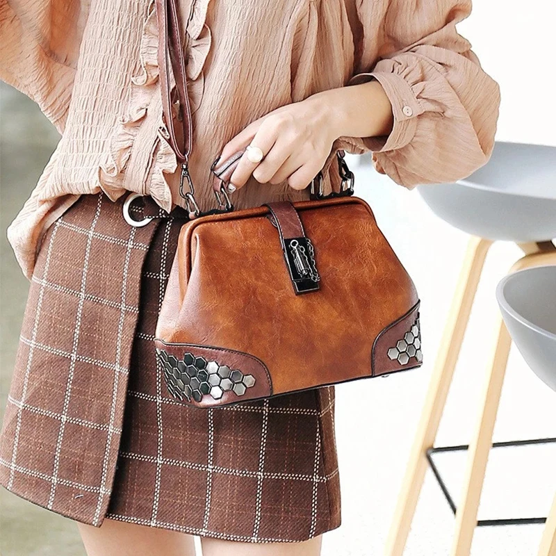 Женская сумка с цепочкой и заклепками винтажная кожаная на плечо 2019|Сумки