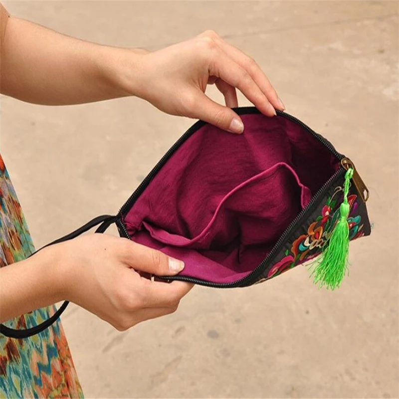 

Women Ethnic National Retro Butterfly Flower Bag Handbag Coin Purse Embroidered Lady Clutch Tassel Small Flap Summer Bolsa