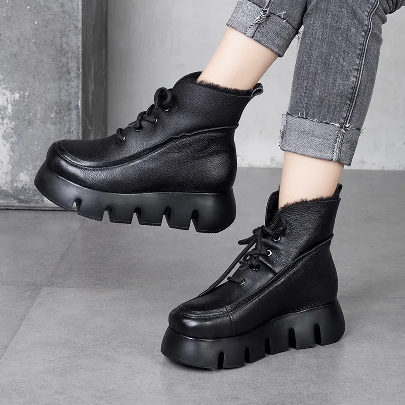

All wool thick soled boots leather short boots 2020 winter sheepskin wool integrated women's boots thermal cotton shoes cowhide