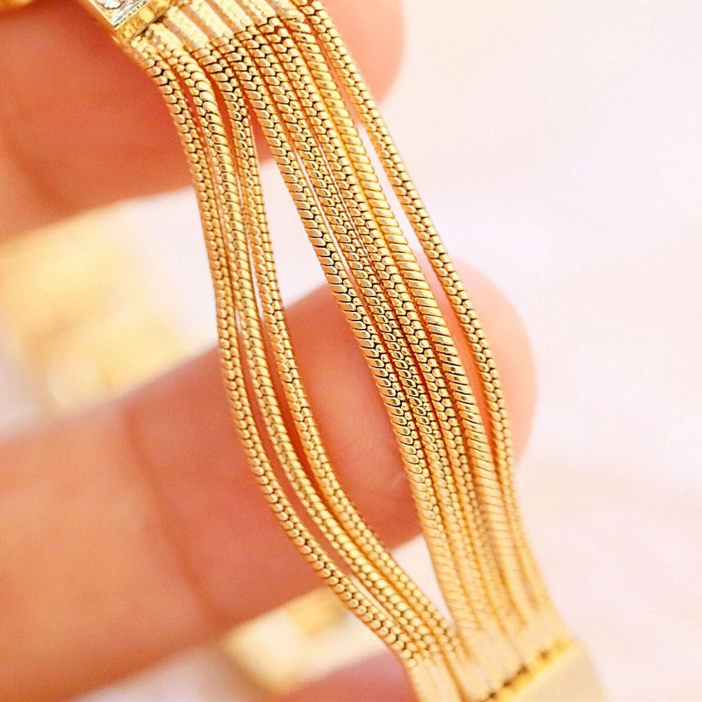 

SOUTH KOREA WOMEN WATCH TASSEL WATCH NEW HOT RECTANGLE DIAL LUXURY FASHION DIAMOND WATCH TASSEL BRACELET SMALL CLOCK RELOGIO
