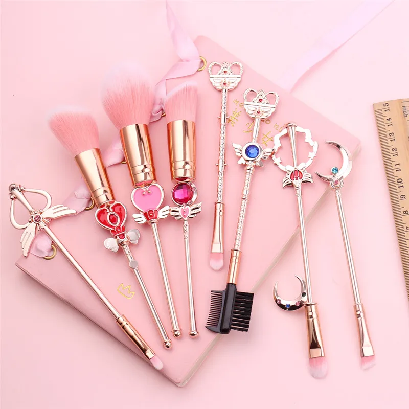 Короткая футболка с героями из японского аниме Сейлор Мун набор кистей для