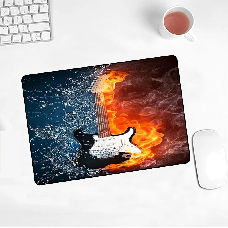 Рекламный коврик для мыши любителей музыки электрогитары 21 х26 см компьютерный