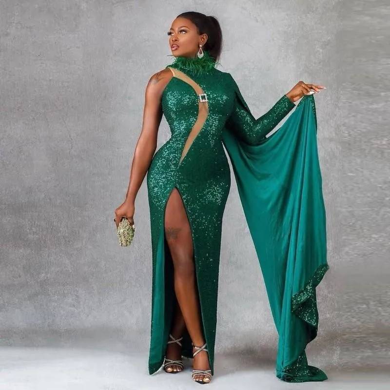 

Green Feathers Prom Dresses One Shoulder Long Sleeves вечернее платье Side Split Cocktail Party Dress Sequined Evening Gowns