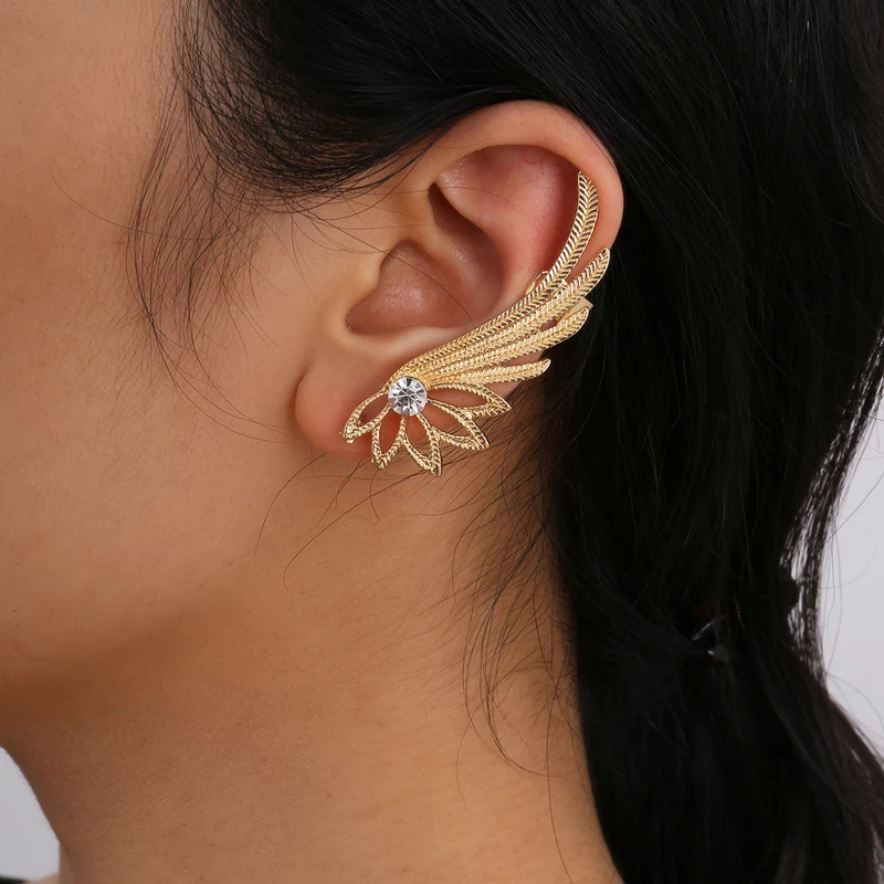 

Korean Fashion Crystal Ear Cuff Piercing Earring For Women Gift Wing Rhinestones Gold Color Plated Earcuffs Clip Earring Jewerly