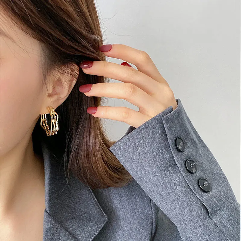 

2021 New Simple Gold Big Earings Vintage Korean Drop Earrings For Women Fashion Statement Unusual Earring Female Trend Jewelry