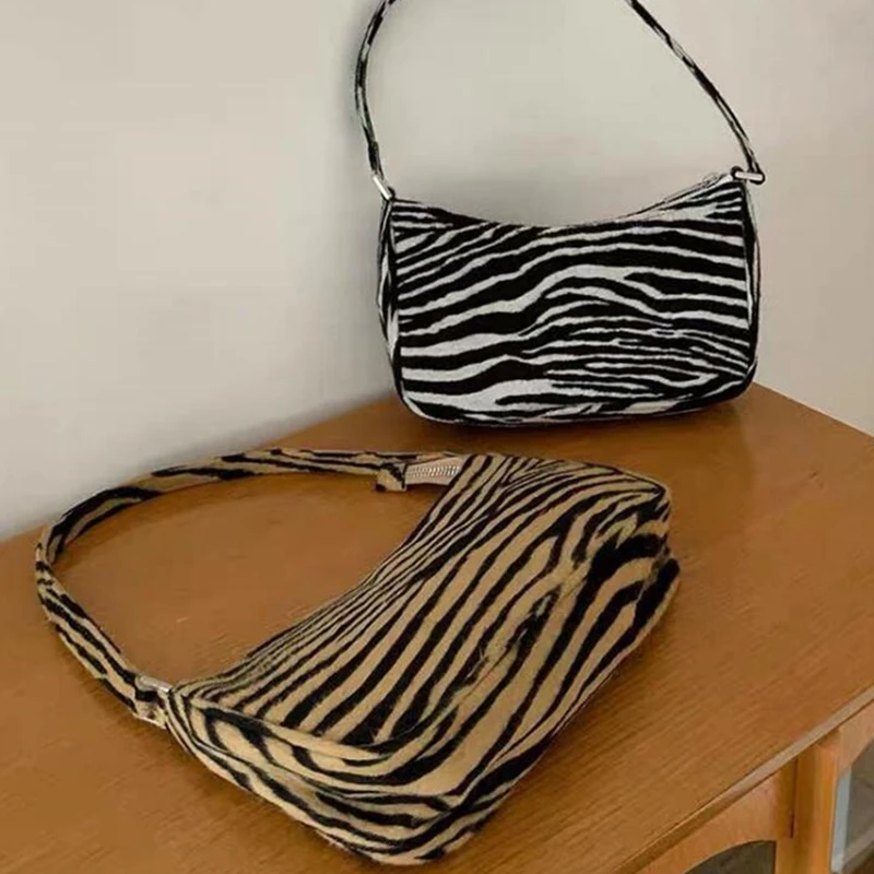 

Zebra Pattern Baguette Bag For Women 2021 Flannel Shoulder Bag Advanced Design Armpit Bag Mini Handbag Lady Purse sac main