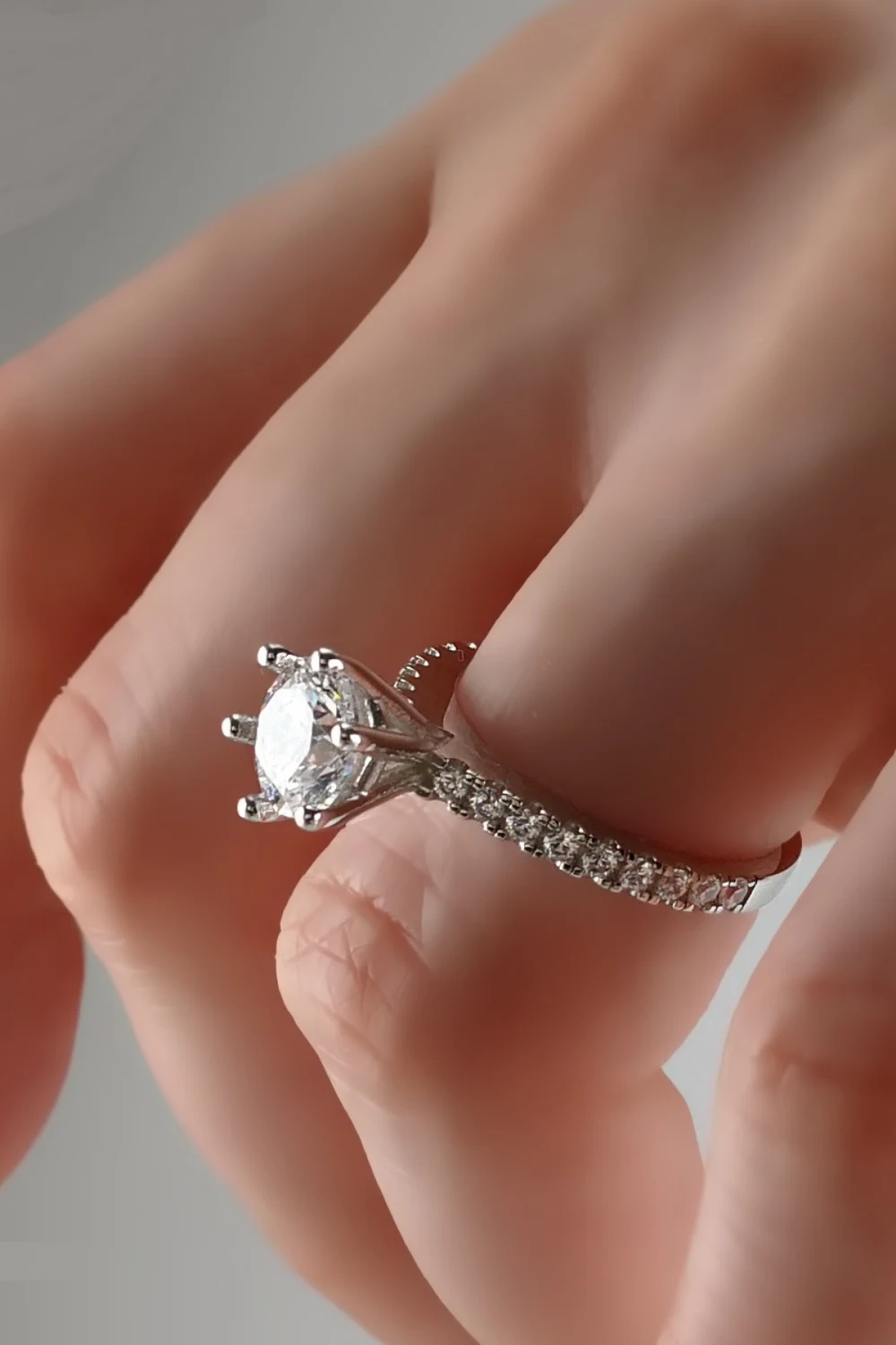 

Crystal Diamond Zirconia lab Diamond 0.60 carat engagement ring