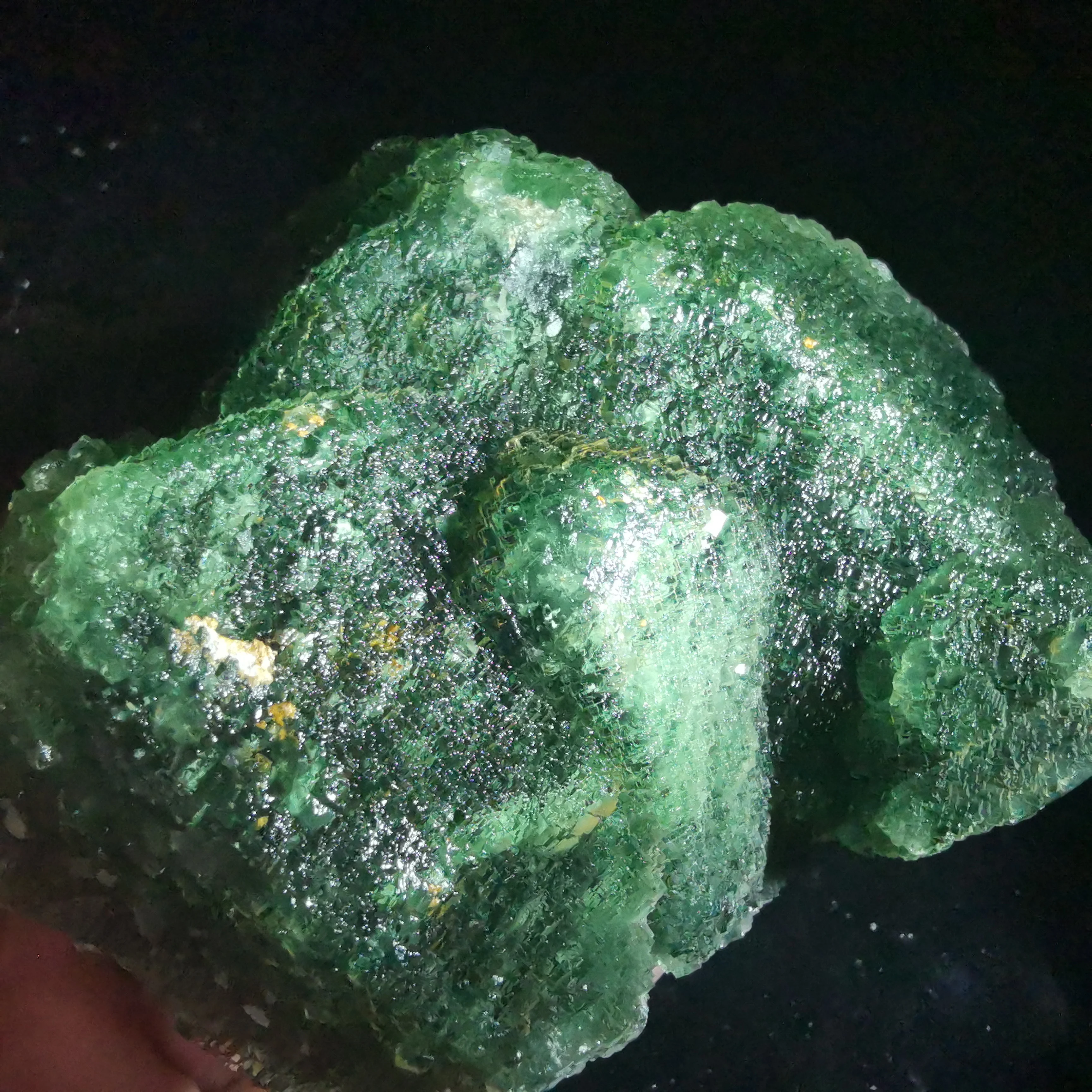 

590.5g100% rare natural green fluorite shining polyhedron ladder shaped quartz energy stone decorative mineral specimens