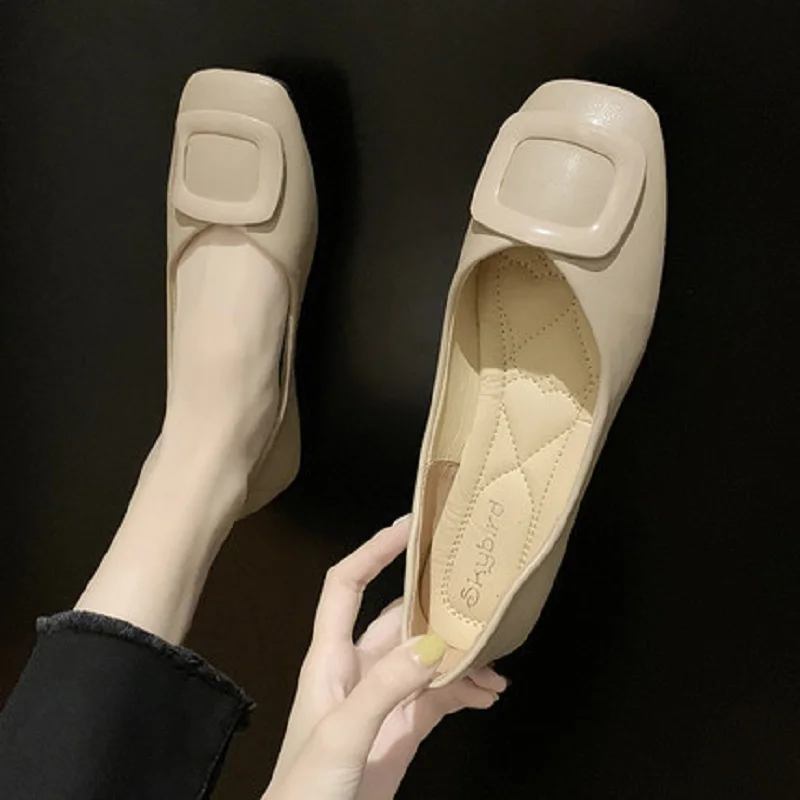 

Single shoes women's flat bottom 2020 autumn female beanie square toe retro autumn shallow mouth female soft sole grandma shoes