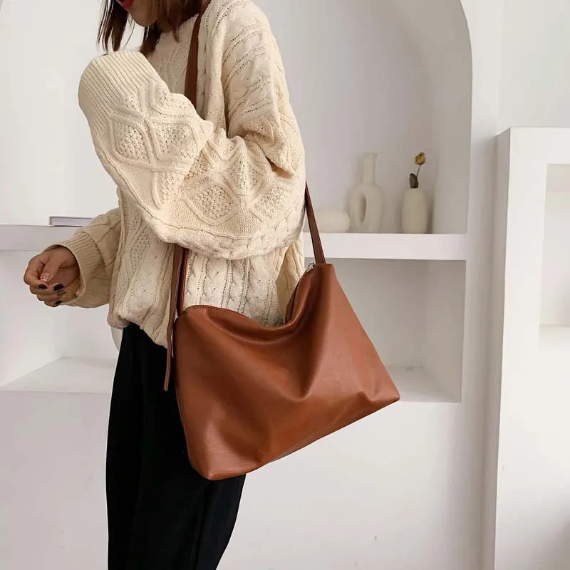 Сумка-тоут женская из мягкой кожи брендовый большой винтажный саквояж на плечо