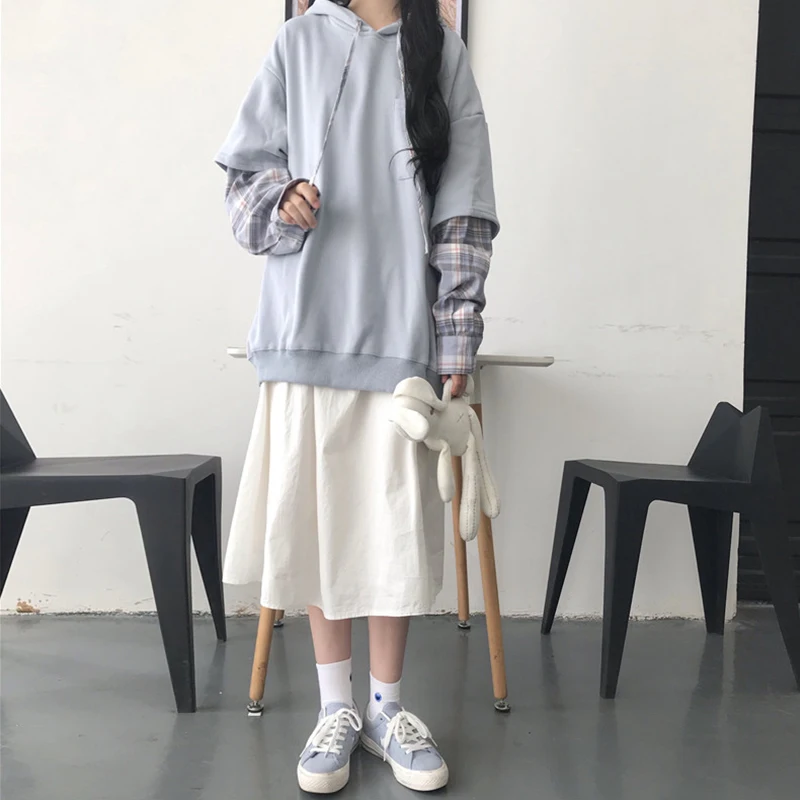 

Hoodies & Sweatshirts