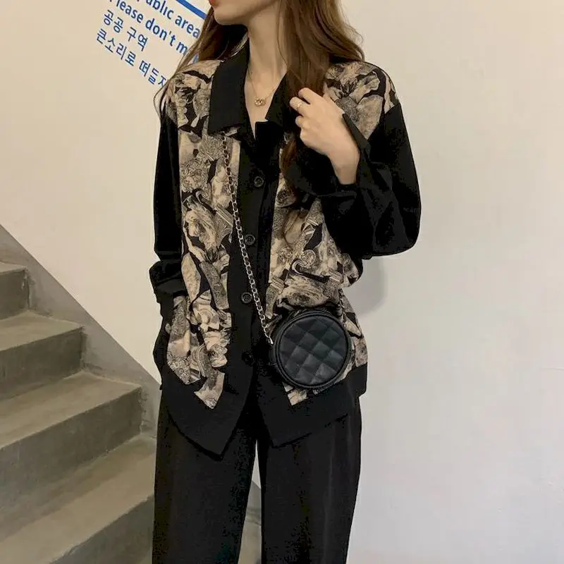 

Vintage blouse women long sleeve floral shirt autumn print stitching Korean clothes niche chic Harajuku streetwear women clothes