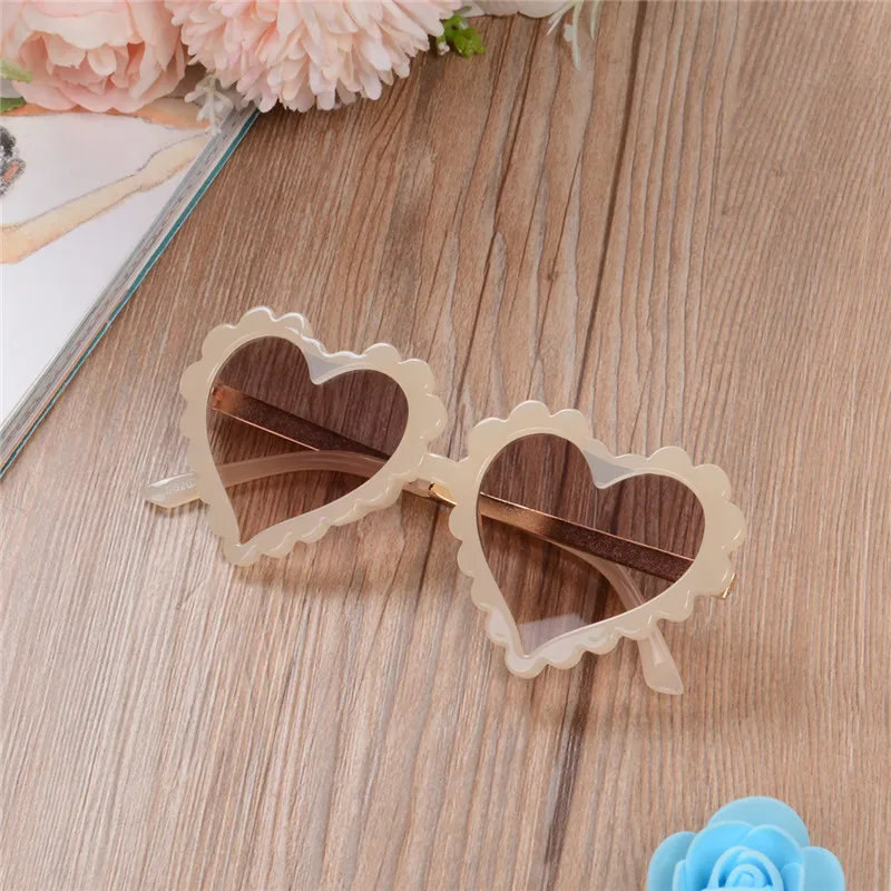 

Infant Boys Girls Sunglasses Love Shape Sunglasses Frame Sun Glasses Kid Eyeglasses Beach Eyewear Kids Headwear Accessories