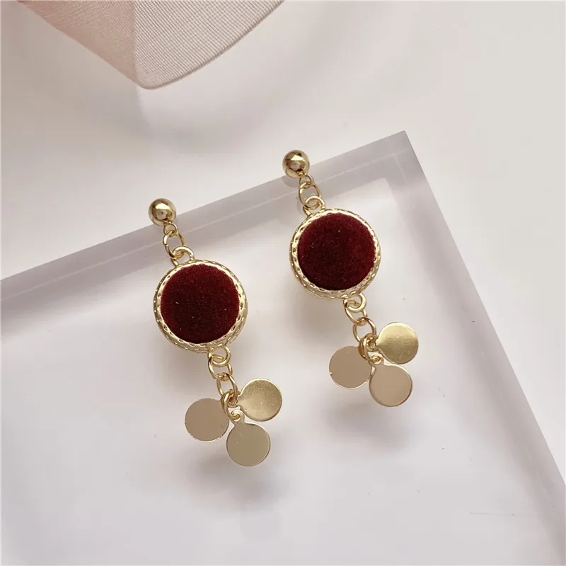 Винно красные тканевые круглые скрепки серьги простые с