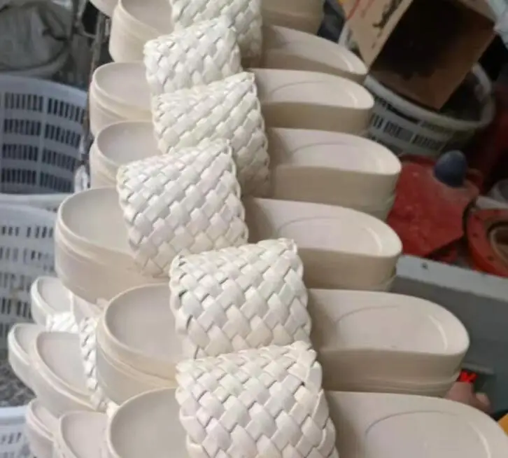

2021 spring/summer new women's high-heeled PU sponge cake sole rubber super thick-soled slippers woven pattern female sandals