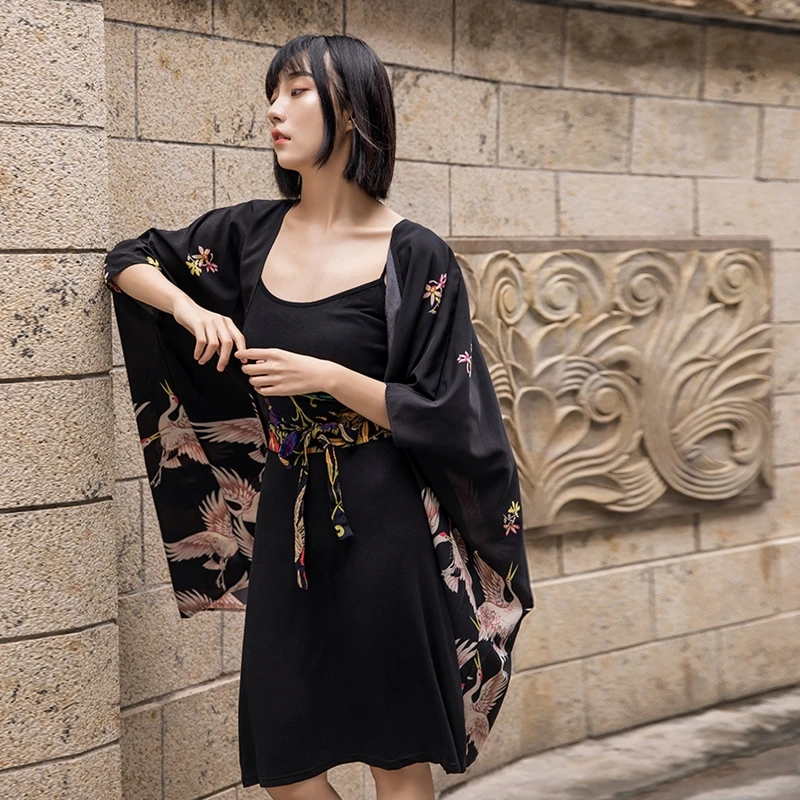 

Japanese Kimono Man Traditional Japanese Kimonos Cardigan Kimono Men Yukata Men Japanese Male Kimono Streetwear Haori AA001