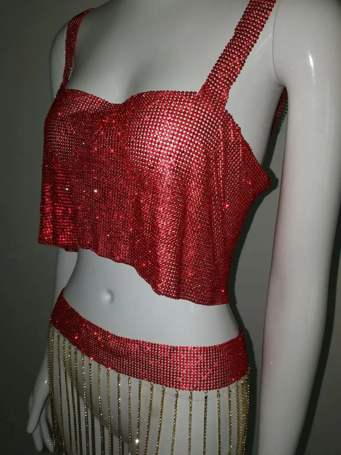 Женский укороченный топ сексуальный расшитый блестками без рукавов с вырезом