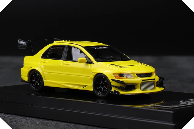 1: 64 весы EVO VII семь поколения модель автомобиля желтый Смола статическое