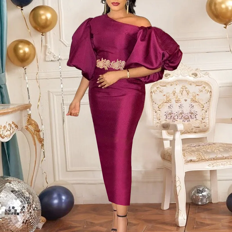 

Платье женское демисезонное с разрезом, рукавами-фонариками и косым плечом