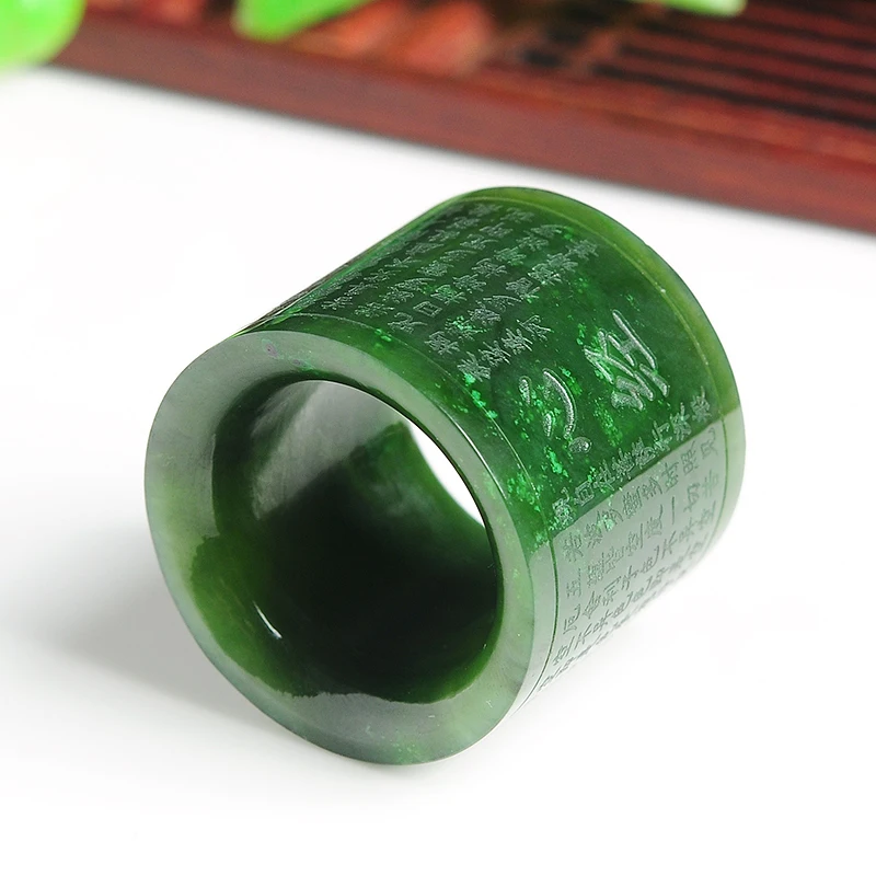 Натуральный шпинат зеленый нефрит тянущийся палец с черной точкой как Боро