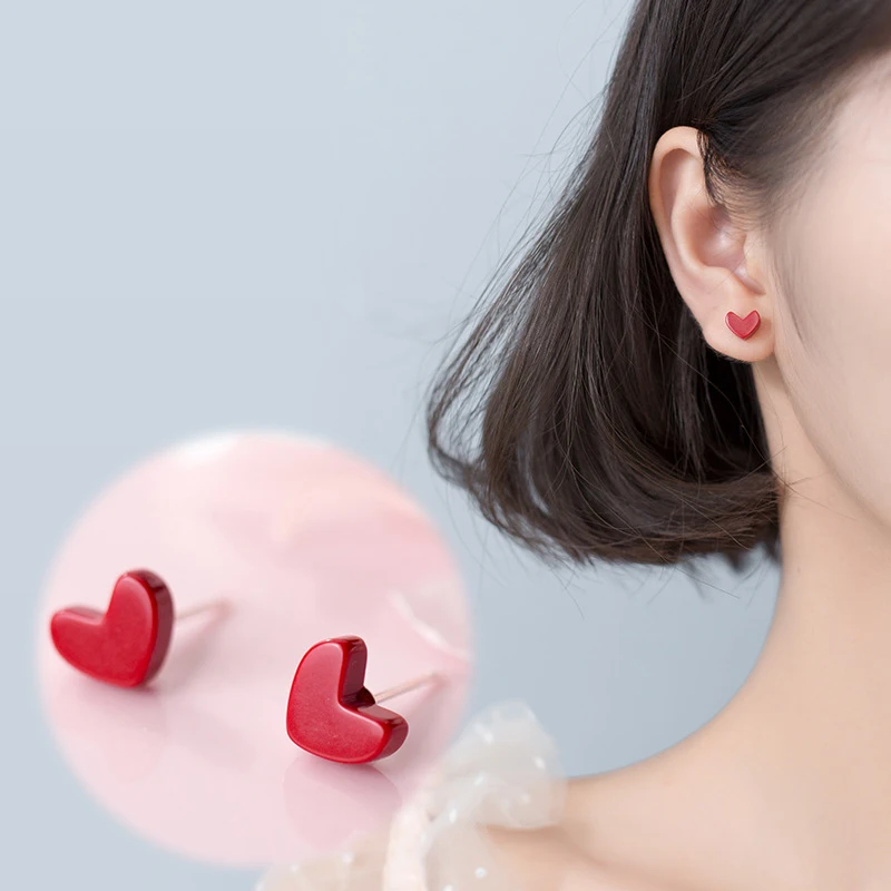 Женские серьги-гвоздики в виде красного сердца | Украшения и аксессуары