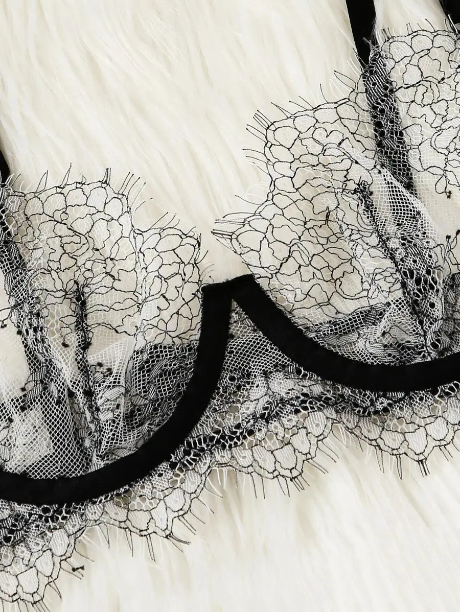 

Eyelash Lace Sheer Underwire Lingerie Set