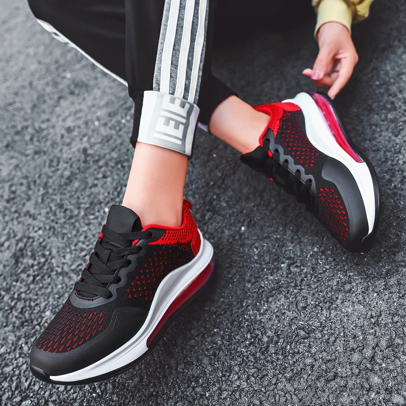 Пара беговых кроссовок профессиональная уличная удобная обувь для фитнеса