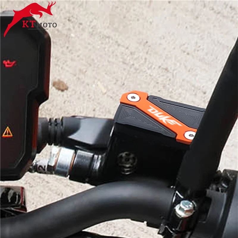 

2020 New Wiith logo ''DUKE" Motorcycle Front Brake Fluid Reservoir Cover Cap For KTM DUKE 125 200 390 Duke 690 RC 200 390