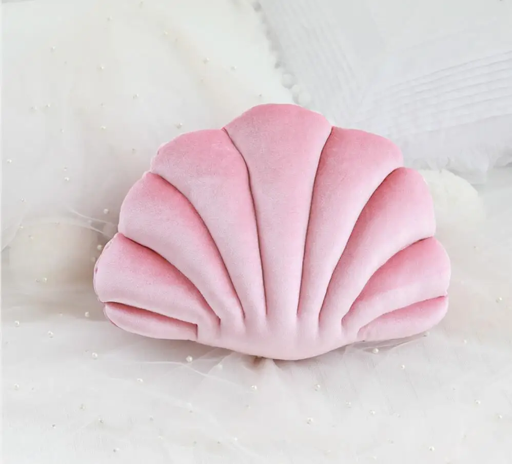 

2021 Fashion Fairy Princess's Toys Luxury Stuffed Pillow Fantastic Velvet Sea Shell Home Decor Bed Sofa Cushion Decoration Gift