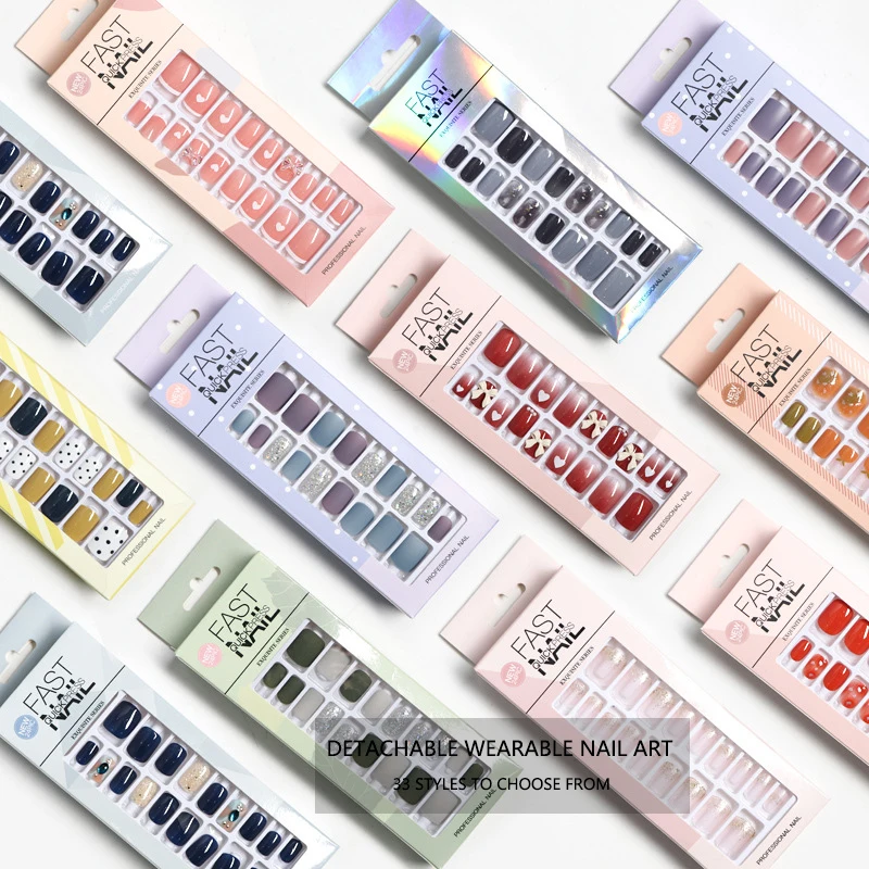 

Искусственные ногти с градиентом для французского маникюра