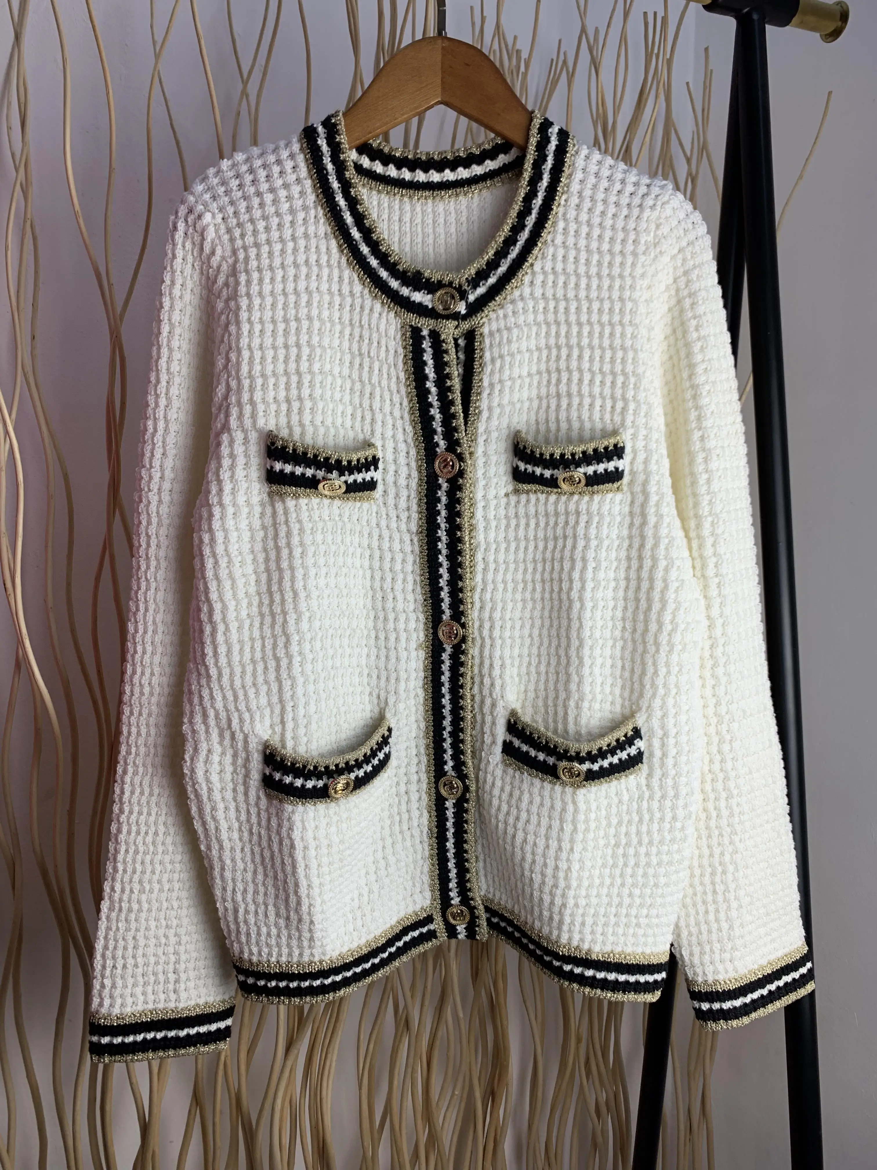 

Женский короткий кардиган с круглым вырезом, однобортный трикотажный кардиган с вырезами, новинка 2020