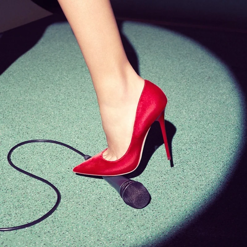 Туфли-лодочки на высоком каблуке 12 см пикантные бархатные с острым носком