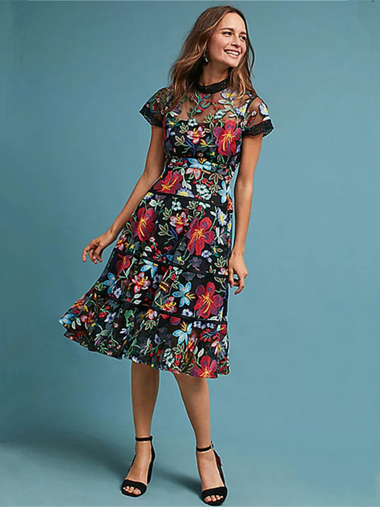 Женское платье с коротким рукавом VERHELLEN модельное дизайнерское Сетчатое