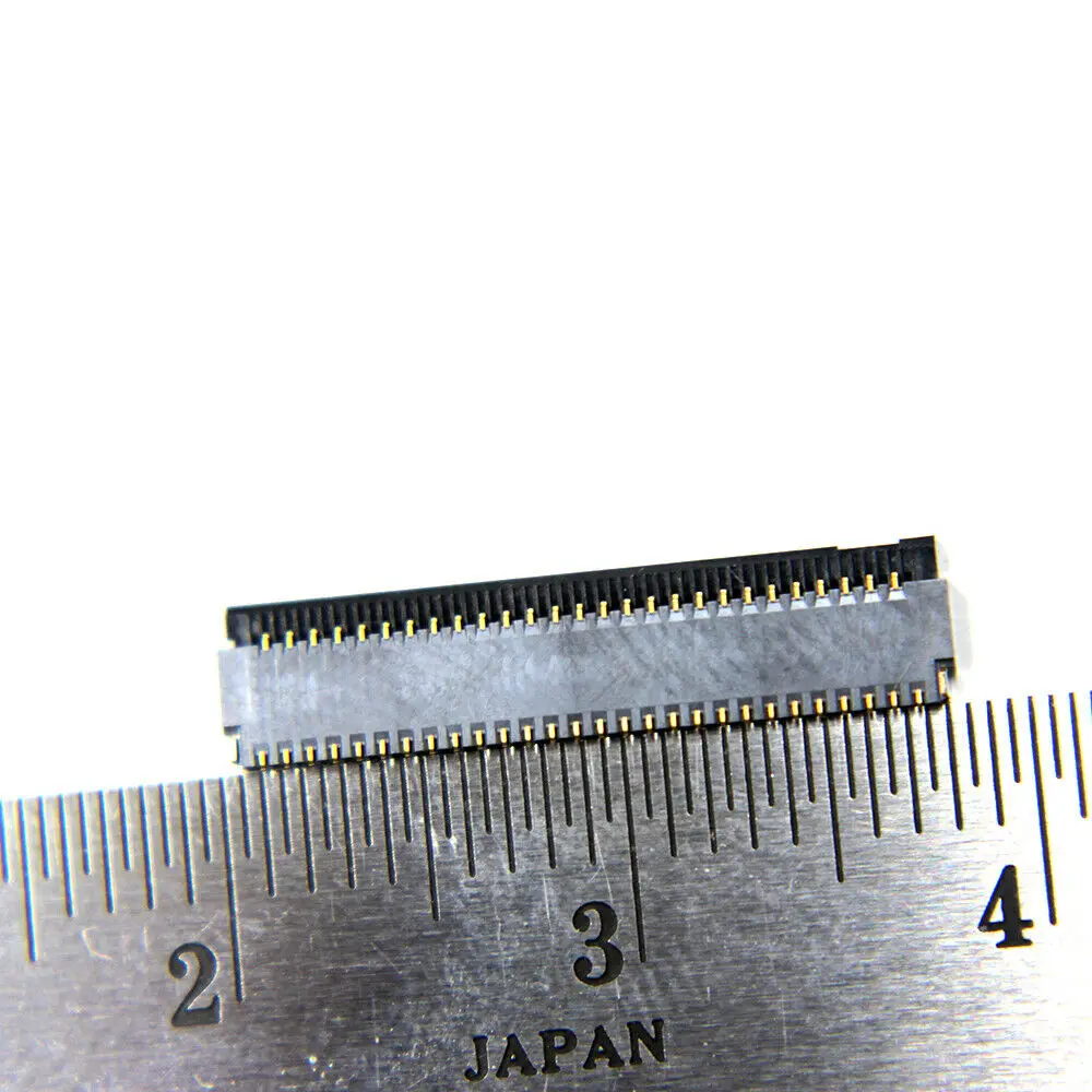 

LCD FPC Screen Connector For Motorola Moto Z2 Play XT1710 on motherboard