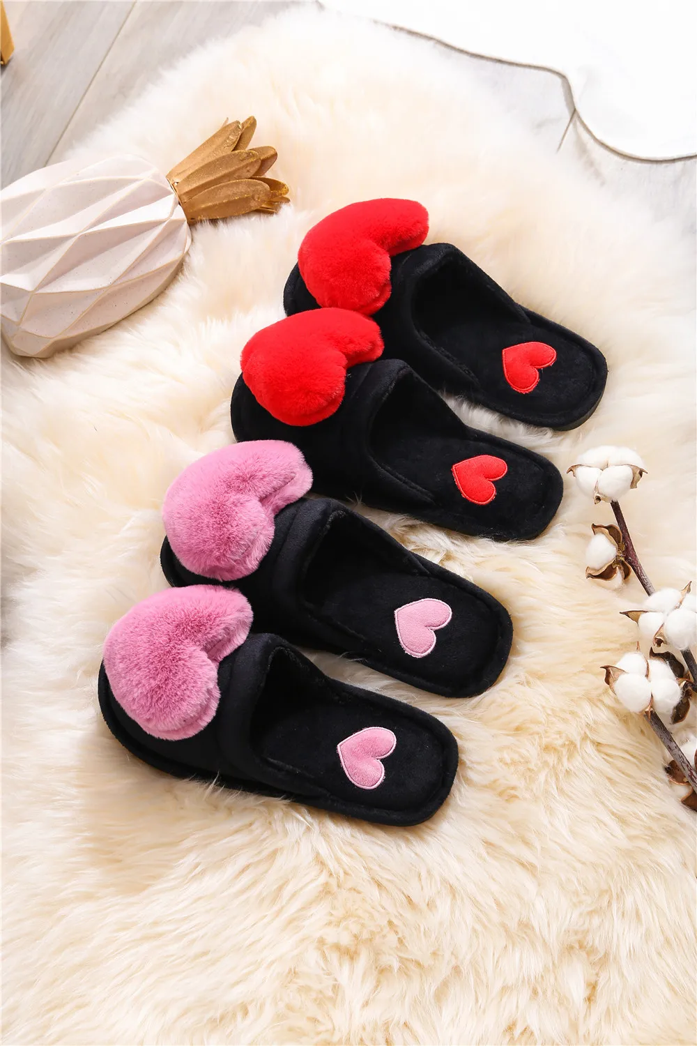 

Women Cotton Slippers Winter Home Furry Warm Floor Non-Slip Cartoon Peach Heart Korean Women's Big Love Home Indoor Slippers
