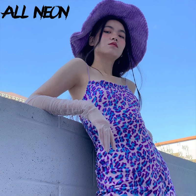Женские бархатные платья ALLNeon мини платье с леопардовым принтом на бретельках