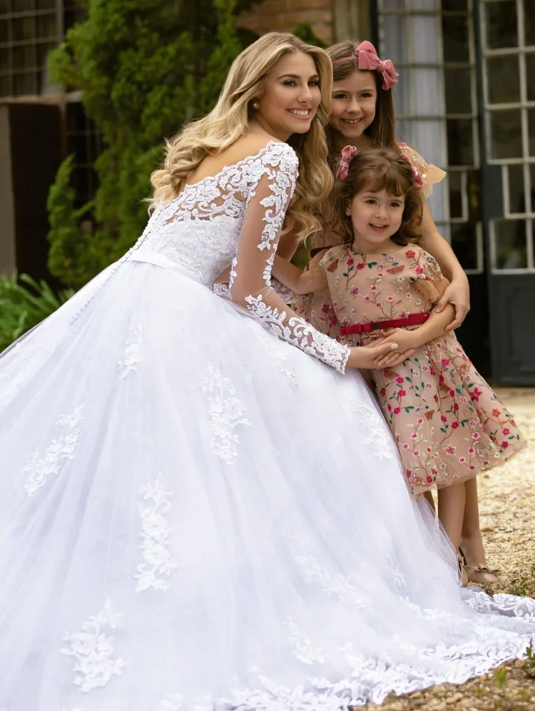 

New Arabic A-Line Wedding Dresses O-Neck Tulle Lace Appliques Wedding Dress Backless Sweep Train Country Bridal Gowns