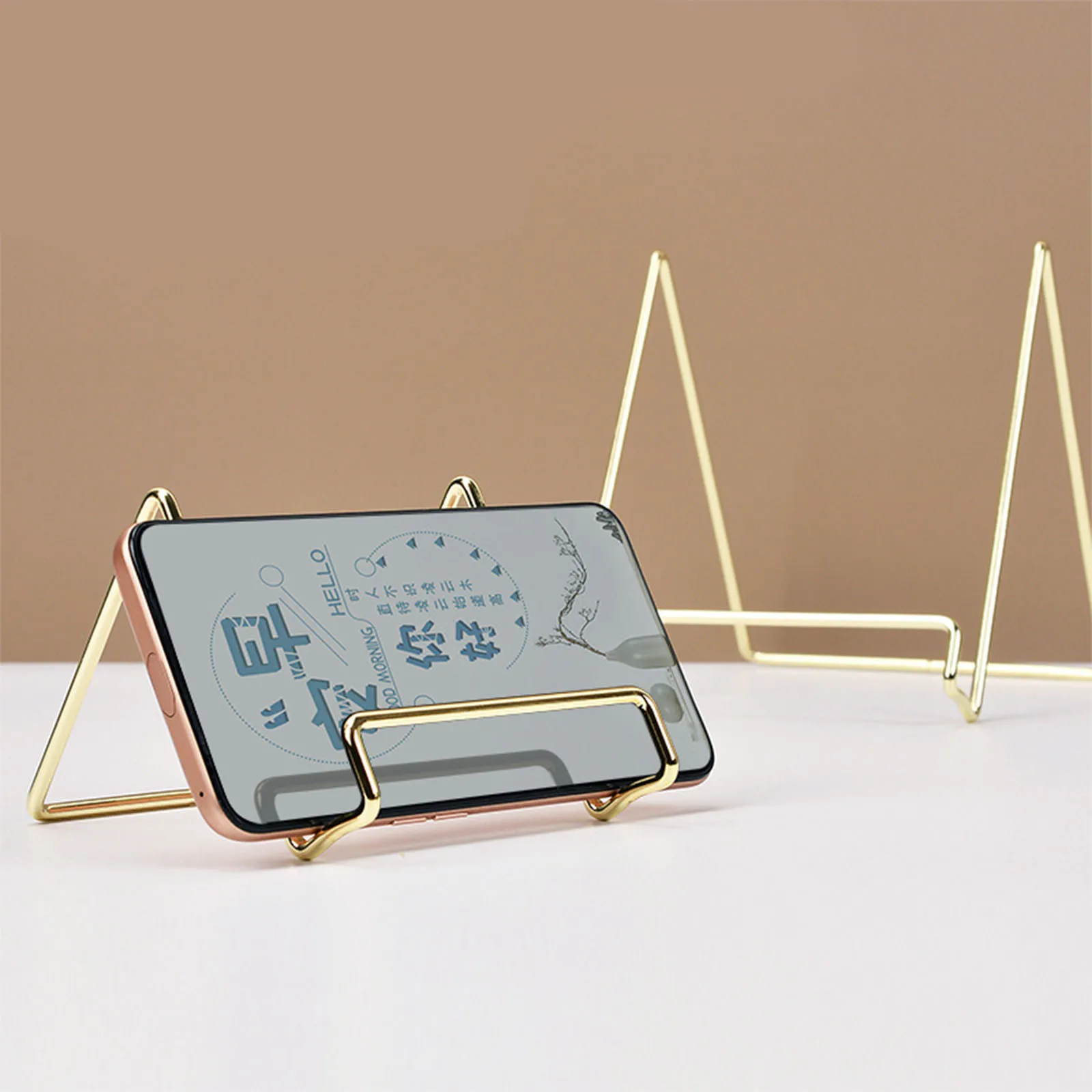 

Nordic Golden Color Bracket Wrought Iron Tablet Computer Stand Home Lazy Watch TV Mobile Phone Shelf Photo Frame Magazine Rack