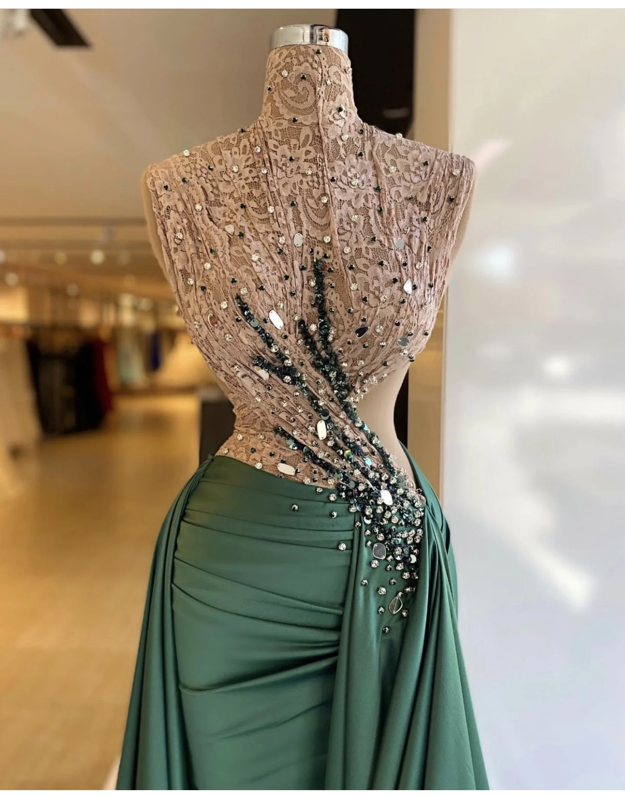 

YILIBER Evening dresses 2021 vintage vlack pearls long sleeves evening gowns beading prom dresses for women short dresses