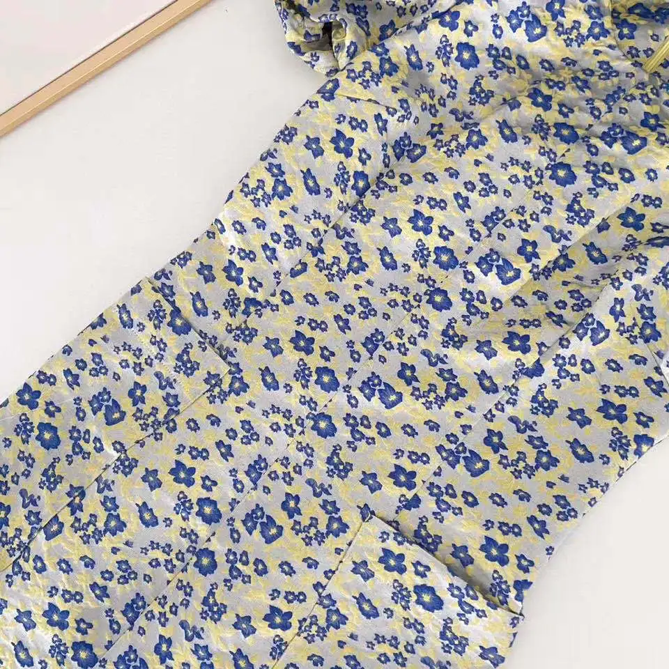 

Floral Print Women Front Split Dress 2020 New Slim Waist Short Puff Sleeve Vintage Female Midi Dress With Doubel Pockets