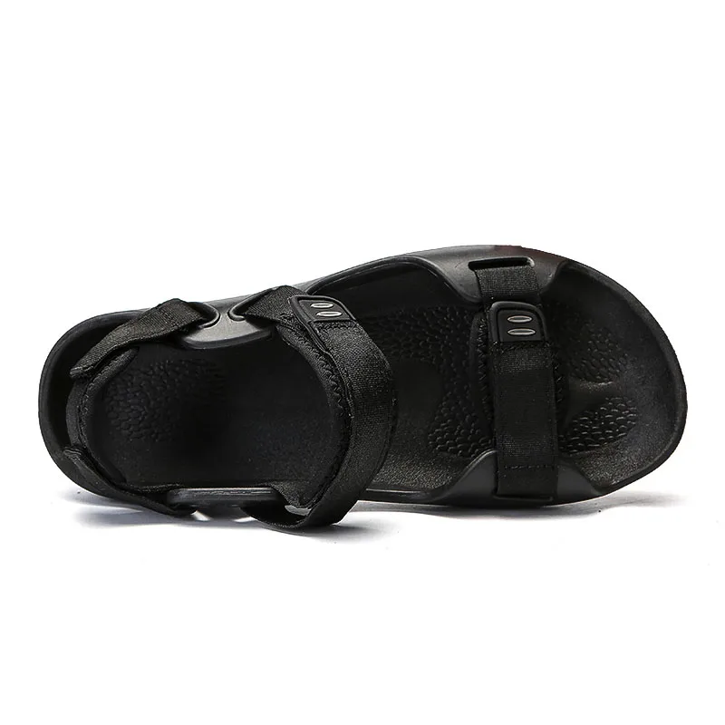 

New Arrival Walking Men Sandals Black Gray Slip On Garden Clogs Men Designer Outdoor Men Sandals Breathable Mens Beach Sneakers
