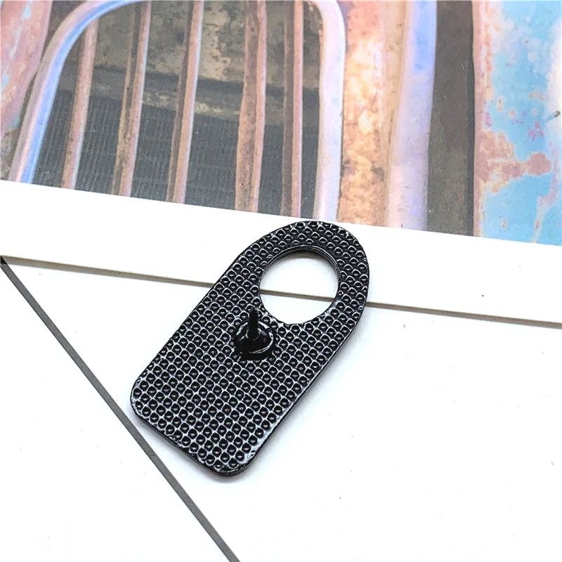 New black pin red love lips white teeth letter DISTURB Please metal enamel pins Halloween backpack shirt brooch jewelry | Украшения и