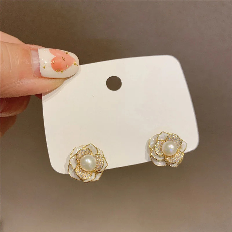 

Three-dimensional micro-inlaid diamond camellia pearl shell ear studs female cute sweet flower earrings fashion accessories gift