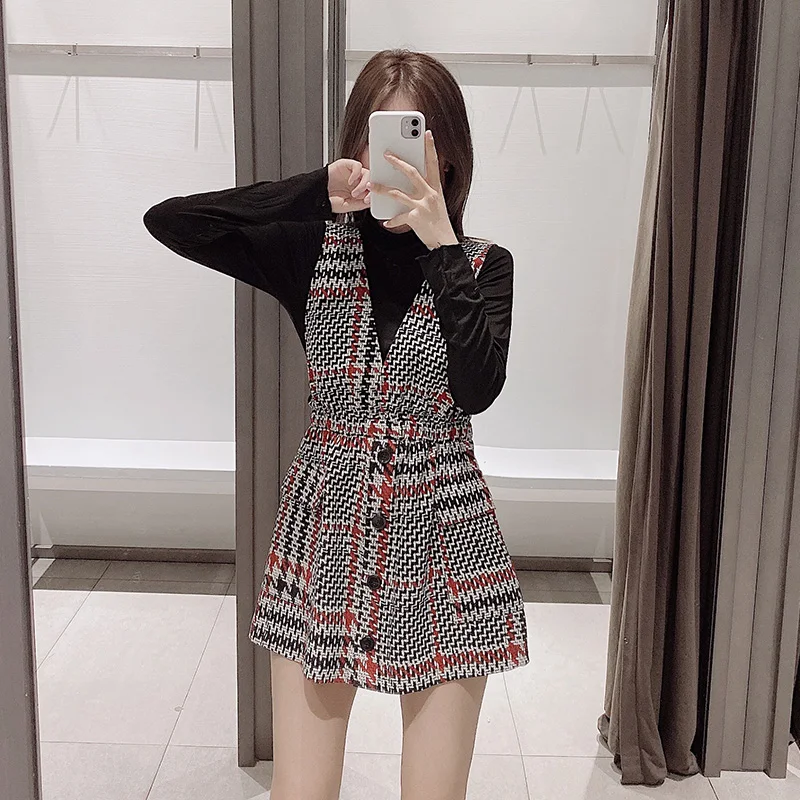 Женское винтажное мини-платье в клетку без рукавов с v-образным вырезом и